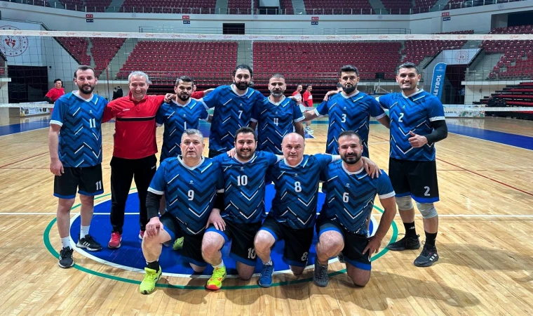 Malatya’da Voleybol Takımı Türkiye 3’üncüsü Oldu