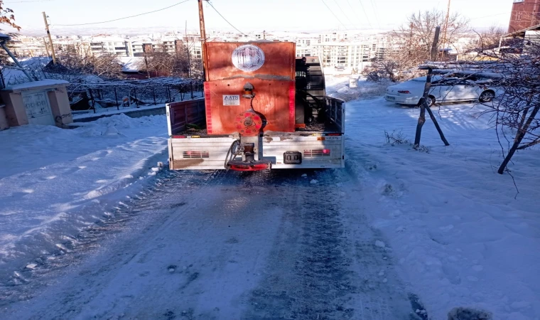 Battalgazi’de Karla Mücadele Aralıksız Sürüyor