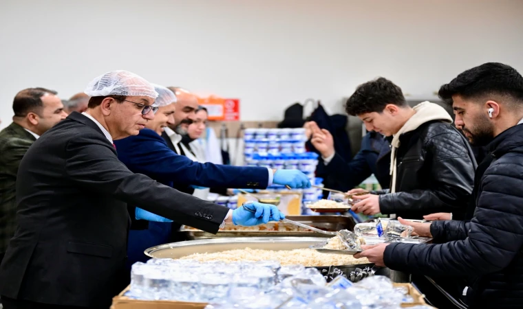 Başkan Geçit Öğrencilerle İftarda Buluştu