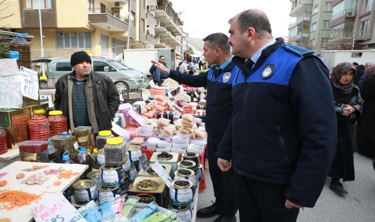 Battalgazi’de Semt Pazarlarına Zabıta Denetimi