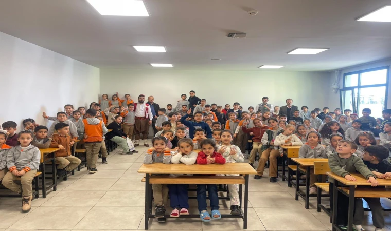 Malatya’da Şehir Tiyatrosu Öğrencilerle Buluştu