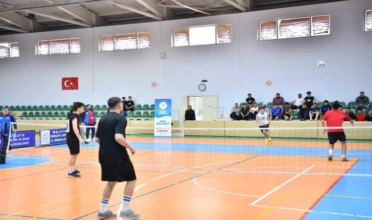 Yeşilyurt’ta 3. Ayak Tenisi Turnuvası Start Aldı