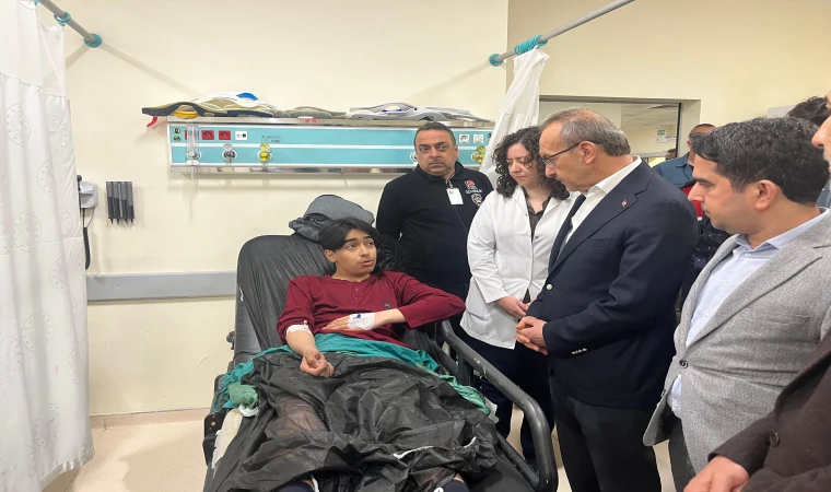 Vali Yavuz Hastanede Yaralıları Ziyaret Etti