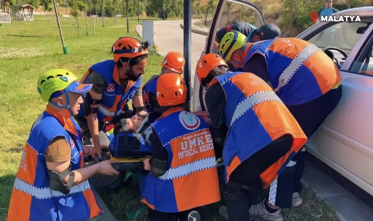 Malatya UMKE’den Nefes Kesen Tatbikat