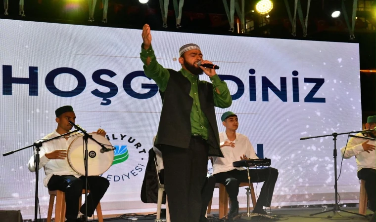 Malatya’da Celal Karatüre İlahi Konserine Yoğun İlgi