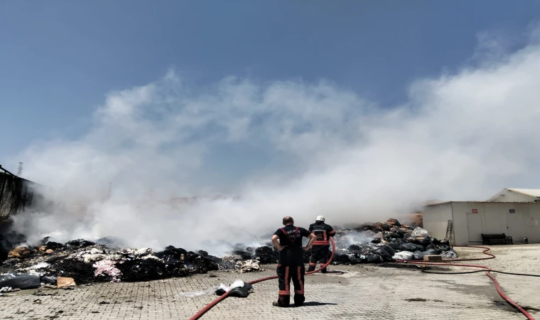Malatya’da Tektsil Fabrikasında Korkutan Yangın