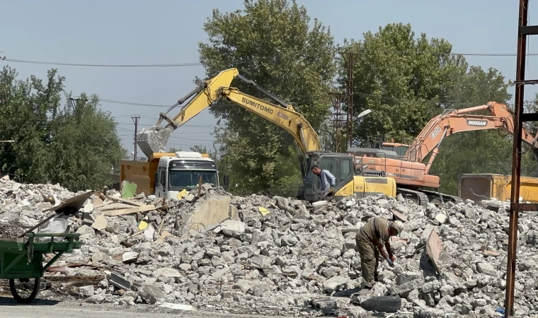 Malatya Küçük Sanayi Sitesi’nde Yıkım Sürüyor!