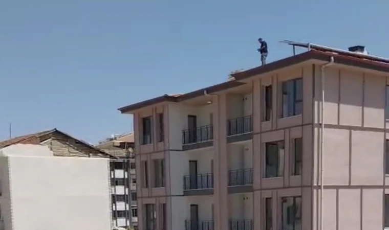 Malatya’da Alacaklı İşçi Çatıya Çıkıp Sesini Duyurmaya Çalıştı!