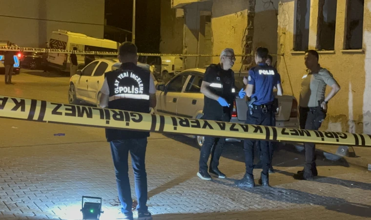 Malatya’da Bir Şahıs Çatıdan Atlayarak, Canına Kıydı