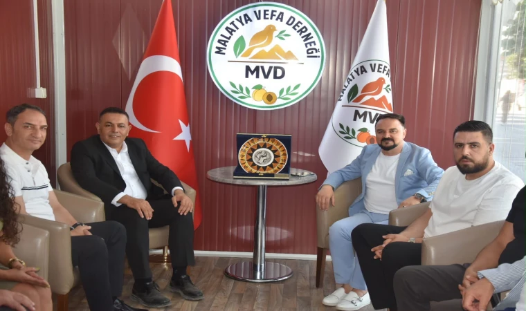 Başkan Sadıkoğlu’ndan Vefa Derneği’ne Ziyaret