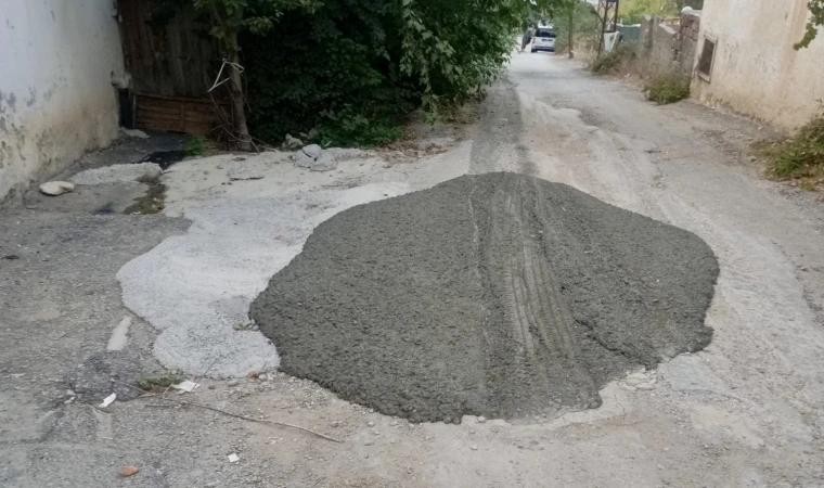 Malatya’da Beton Mikseri Sokağa Harcı Döküp Gitti!