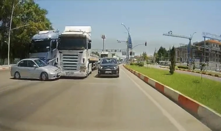 Malatya’da Tır ile Otomobil Çarpıştı: O Anlar Kamerada
