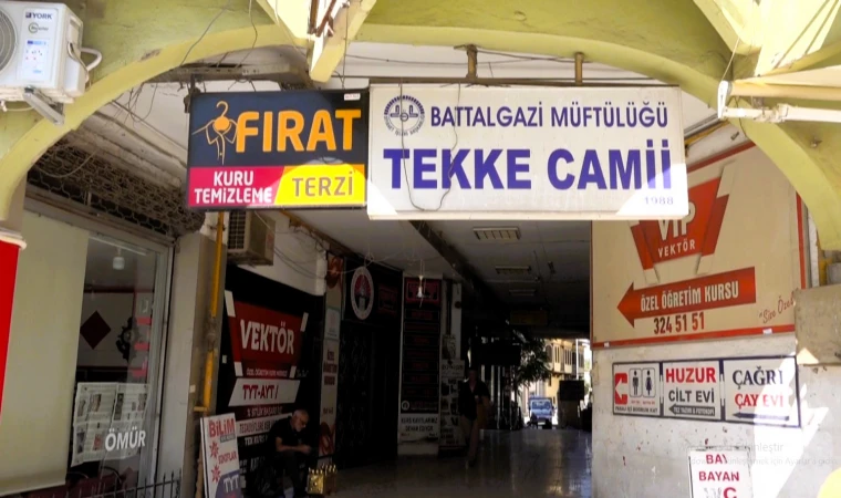 Malatya Kışla Caddesinde İş Yerleri Mühürlendi