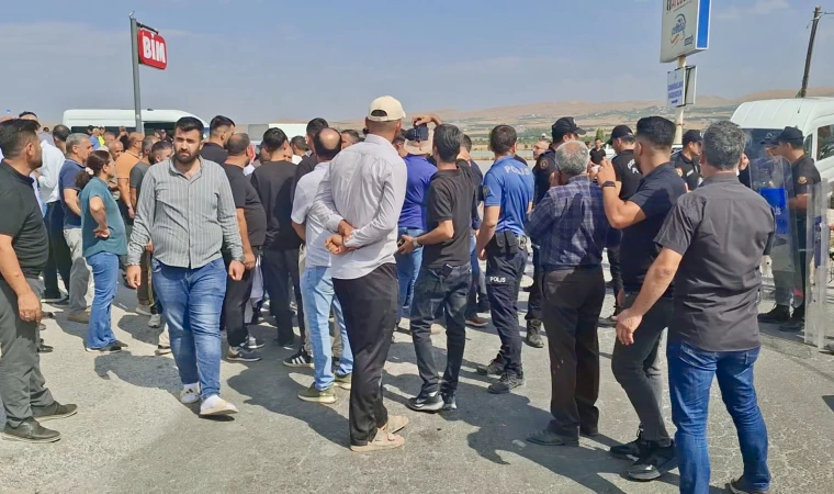 Malatya’da Ölümlü Kazanın Ardından Halk Yola İndi!