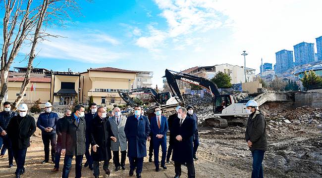 Gürkan,Kernek Meydanında İncelemerde Bulundu