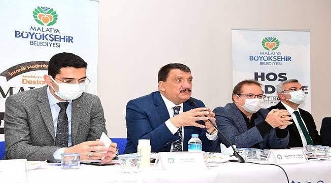 Başkan Gürkan,Akçadağ’da Muhtarlar İle Buluştu