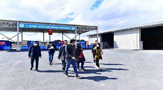 Yeşilyurt'taki Atık Toplama Tesisi Örnek Oluyor