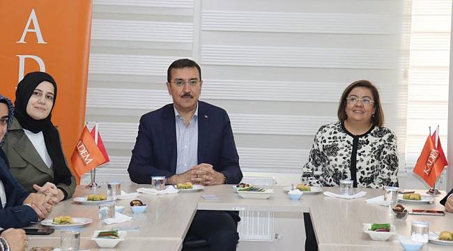 Malatya Milletvekili Tufenkci'den KADEM'e Ziyaret