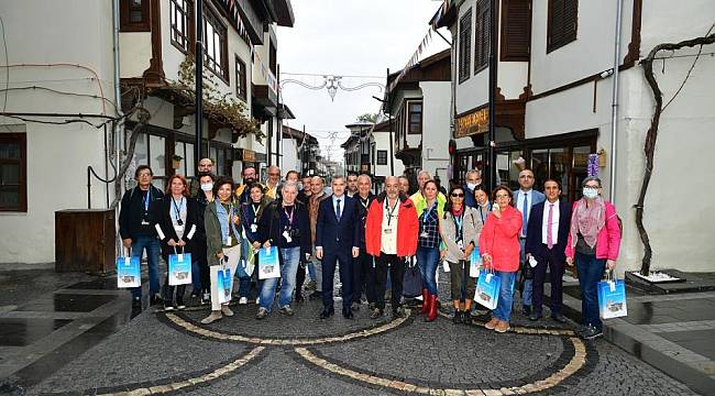 Tur Rehberleri Yeşilyurt'ta Lezzet Caddesini Gezdi