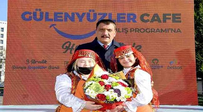 Büyükşehir Gülen Yüzler Kafesi Hizmete Girdi