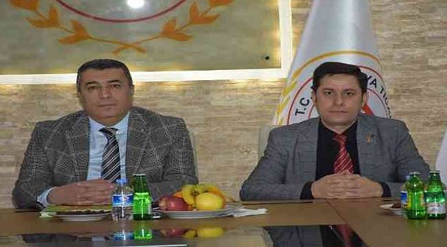 Başkan Özcan Muhtarlar Bir Mahallenin Babasıdır