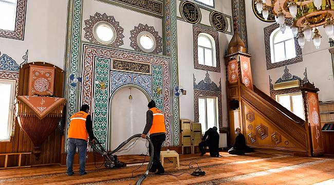 Büyükşehir'den İbadethane Temizliği