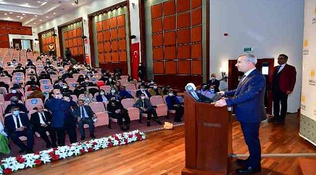 Yeşilyurt'ta Kadın Çalıştayına Yoğun İlgi