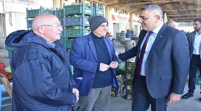 Başkan Sadıkoğlu'dan Hal Esnafına Tam Destek