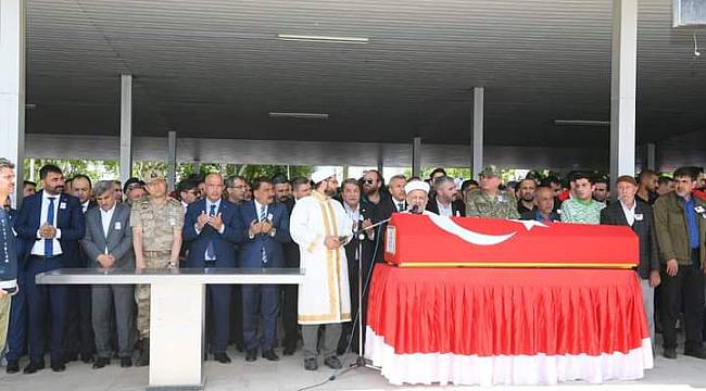 Malatya Şehidini Gözyaşları Arasında Toprağa Verdi