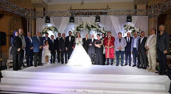 Kırçuval Ve Karataş Ailelerinin Mutlu Günü