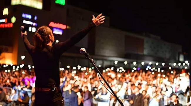 Malatya'da Kıraç Konserine Yoğun İlgi 