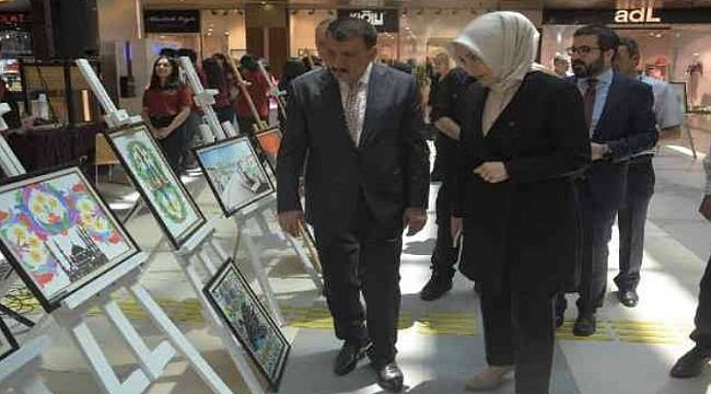 Özal'a İthafen Resim Sergisi