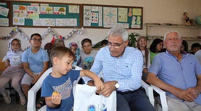 Başkan Güder’den Minik Kalplere Bayram Hediyesi