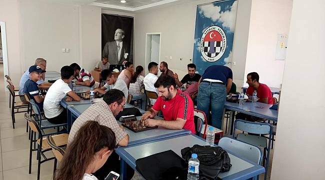 Görme Engelliler Satranç Müsabakaları Yapıldı