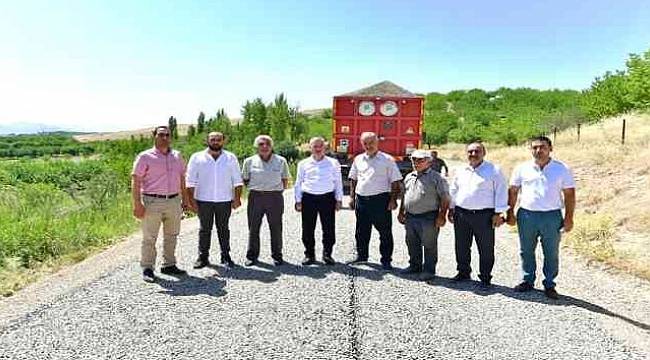 Yeşilyurt'ta Yollar Güvenli Ve Konforlu Hale Geliyor 