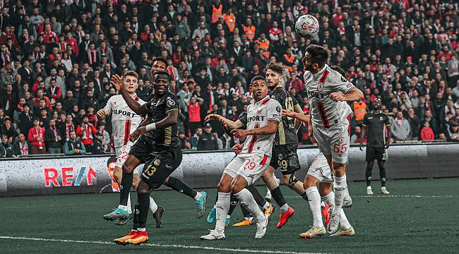 Yeni Malatyaspor Samsun'da Galibiyeti Kaçırdı 1-1