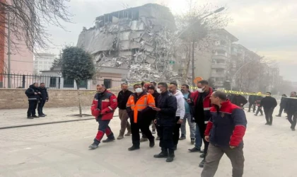 Malatya'da 5.6.Deprem 1 Ölü 110 yaralı