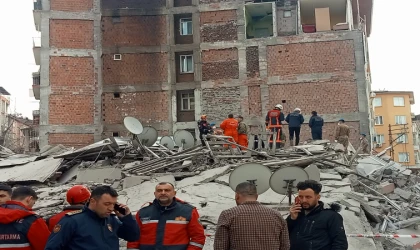 Malatya'da 5 Katlı Bina Çöktü