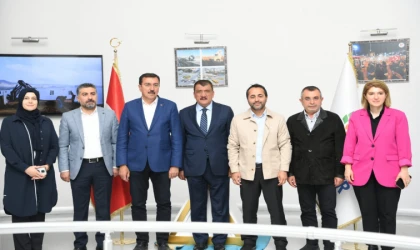 Gürkan,Malatya Cumhurbaşkanımızın Arkasında Beydağı Gibi Dimdik Duracak