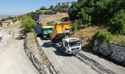 Büyükşehi,Yıldıztepe'de Asfalt Çalışmalarını Sürdürüyor