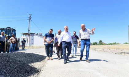 Yeşilyurt'ta Asfalt Çalışmaları Sürüyor