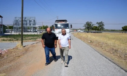 Yeşilyurt'ta Yollar genişletilerek Konforlu Hale Getiriliyor