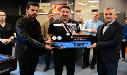 Bilardo Turnuvasında Ödüller Dağıtıldı