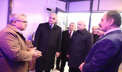 Bakan Ersoy, Malatya'da Esnafın Sorunlarını Dinledi