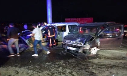 Malatya’da Trafik Kazası 1 Ölü 3 Yaralı