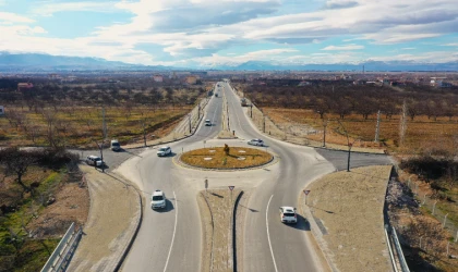 Malatya’da 13 bin metrelik Kuzey Kuşak Yolu Açıldı