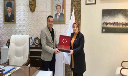 AK Partili Köseoğlu’dan Başkan Ulutaş’a Övgü!