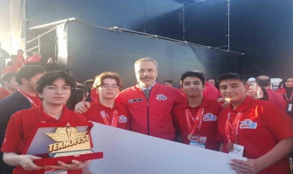 Malatyalı Öğeenciler Kıbrıs’ta Türkiye Şampiyon’u Oldu