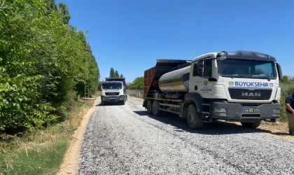 Malatya Büyükşehir, Kırsalda Yol Yenileme Çalışmalarını Sürdürüyor