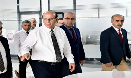 Başkan Geçit, Kütüphanelerimiz Kutsal Mekandır